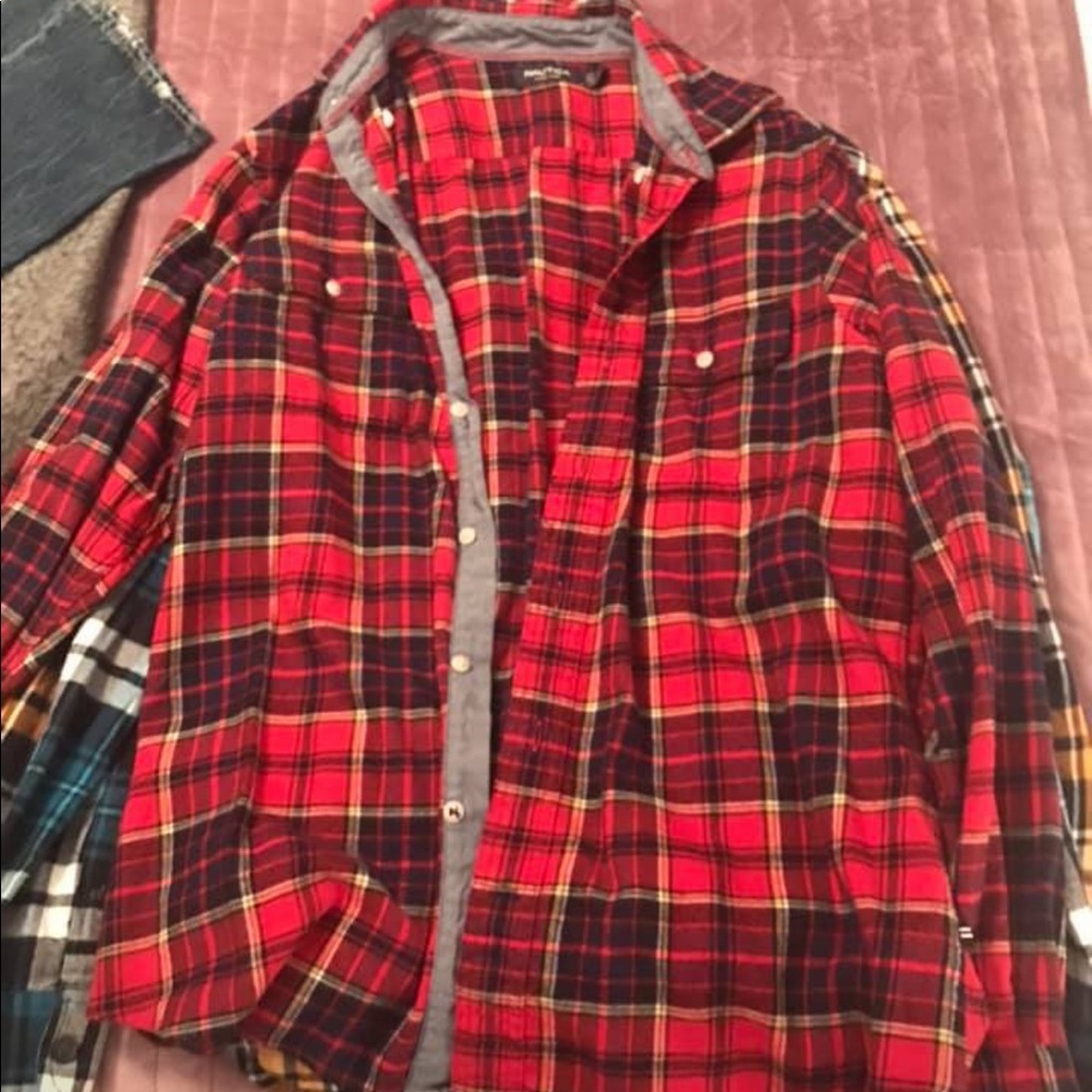 Flannels - Picture 4 of 4